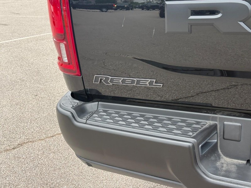 Ram 2500 Vehicle Image 09