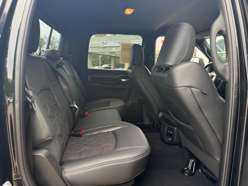 Ram 2500 Vehicle Image 14