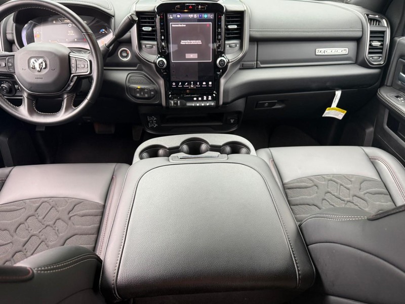 Ram 2500 Vehicle Image 15