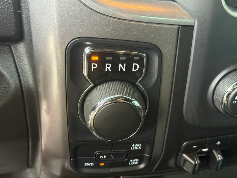 Ram 1500 Classic Vehicle Image 22