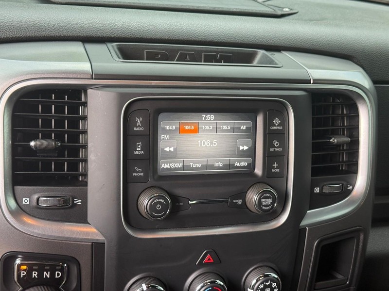 Ram 1500 Classic Vehicle Image 24