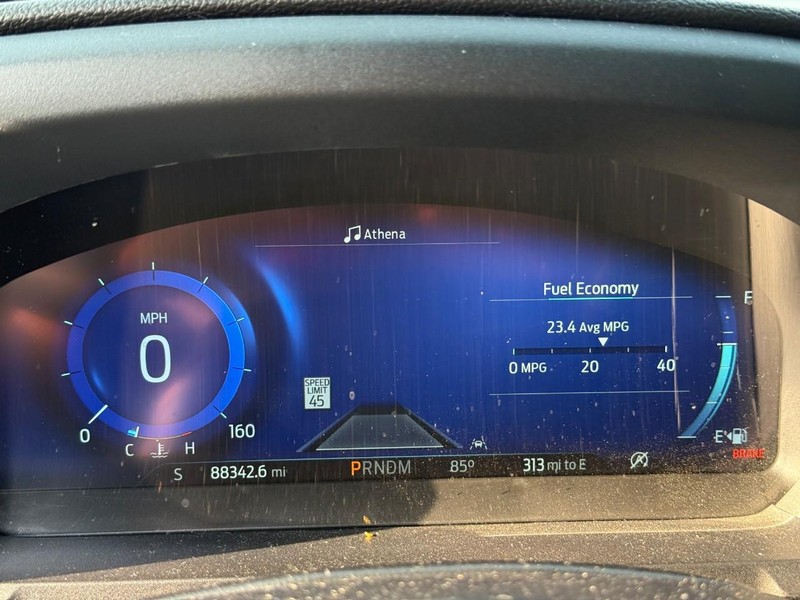Ford Explorer Vehicle Image 26