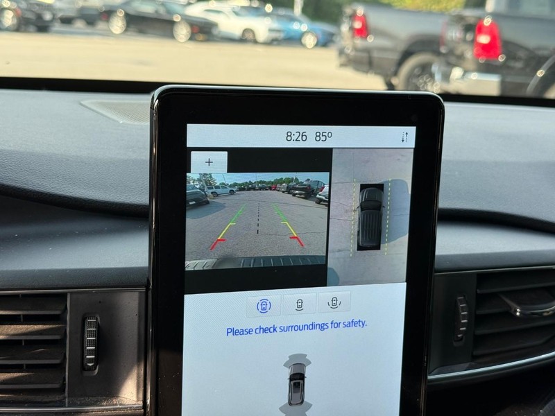 Ford Explorer Vehicle Image 29