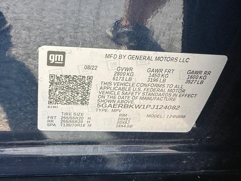Buick Enclave Vehicle Full-screen Gallery Image 25