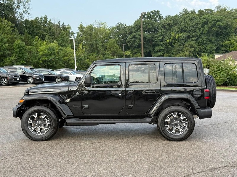 Jeep Wrangler Vehicle Image 03