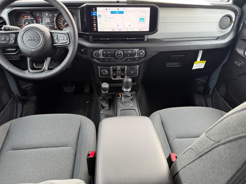 Jeep Wrangler Vehicle Image 08
