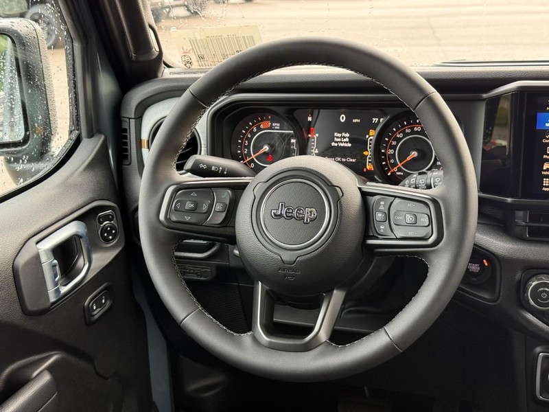 Jeep Wrangler Vehicle Image 09