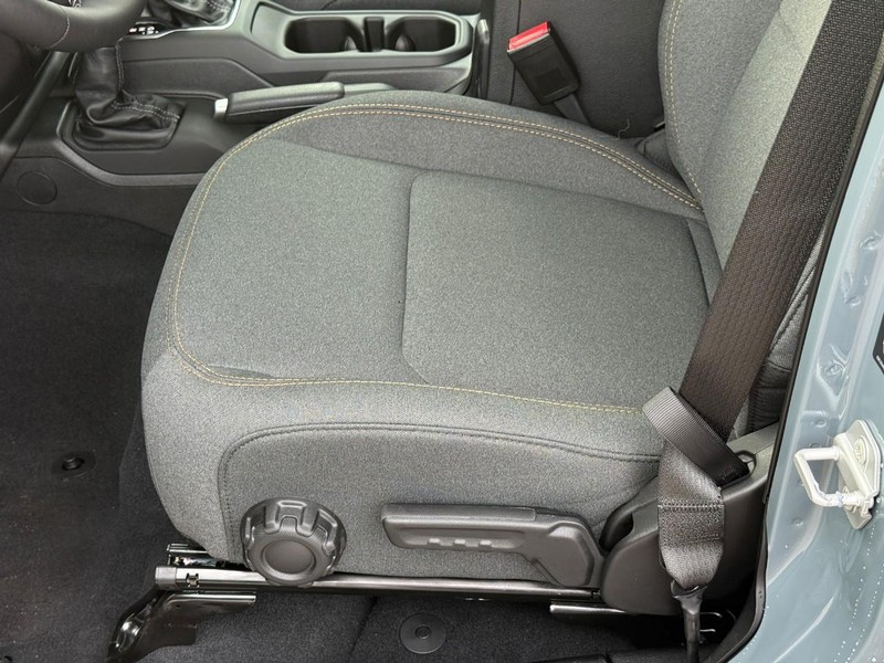 Jeep Wrangler Vehicle Image 14