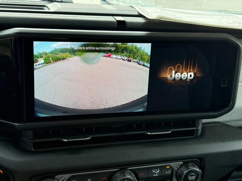 Jeep Wrangler Vehicle Image 19