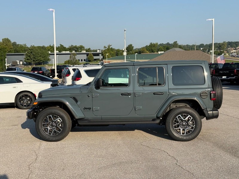 Jeep Wrangler Vehicle Image 03