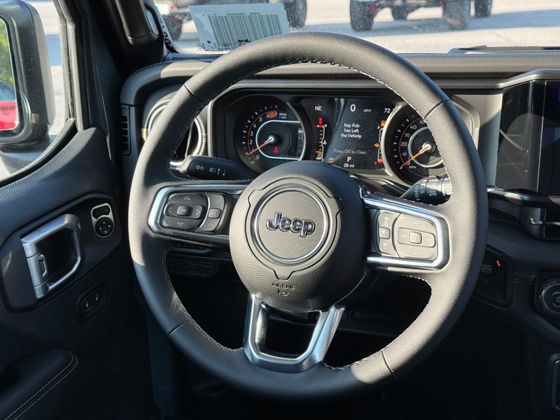 Jeep Wrangler Vehicle Image 08