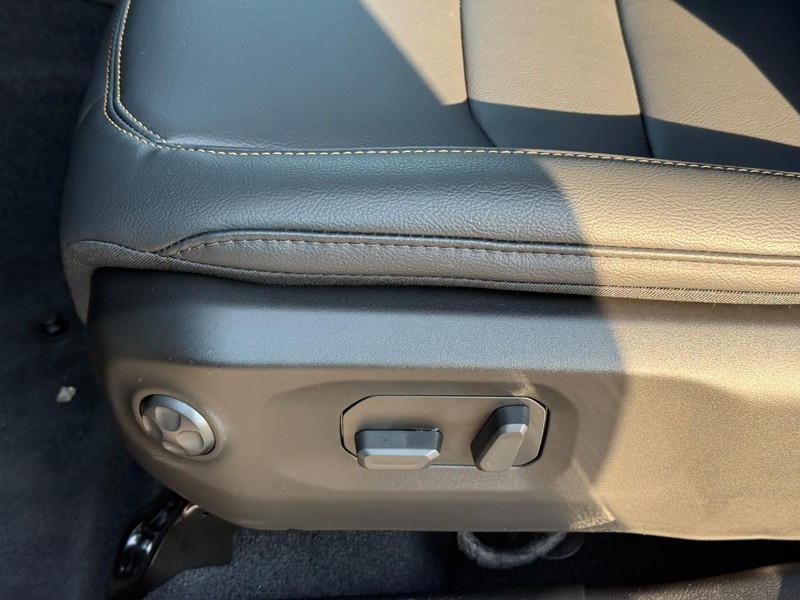 Jeep Wrangler Vehicle Image 14