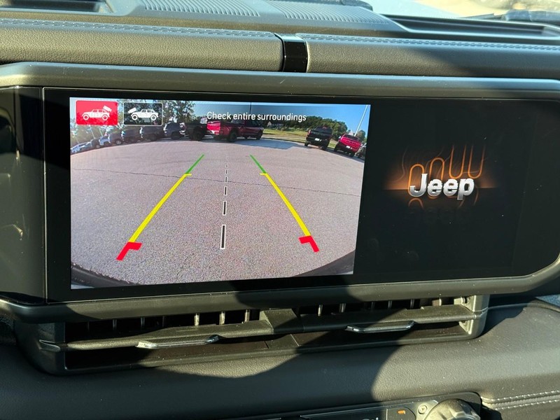 Jeep Wrangler Vehicle Image 19