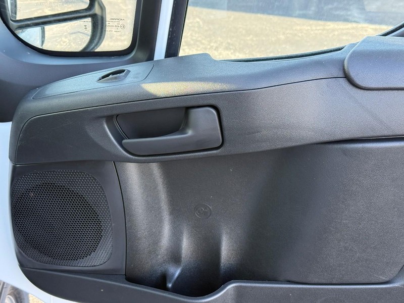 Ram ProMaster Cargo Van Vehicle Image 11