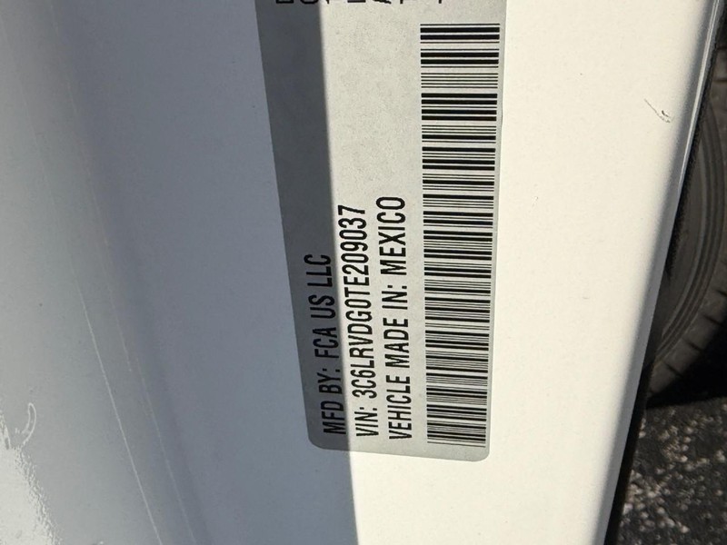 Ram ProMaster Cargo Van Vehicle Image 19