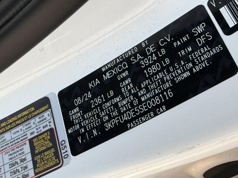 Kia K4 Vehicle Image 26