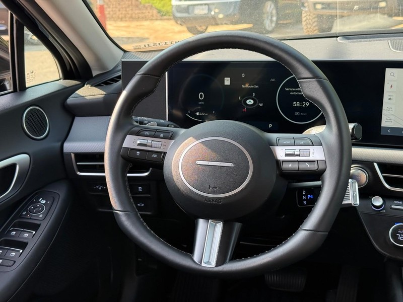Hyundai Sonata Vehicle Image 15