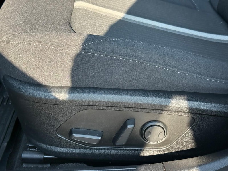 Hyundai Sonata Vehicle Image 21