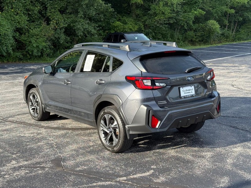 Subaru Crosstrek Vehicle Image 04