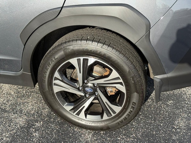 Subaru Crosstrek Vehicle Image 05