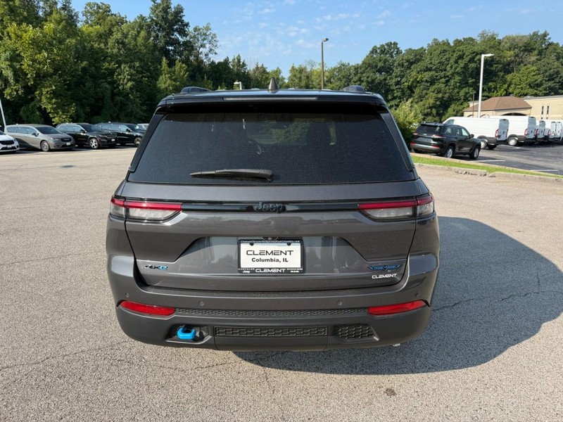 Jeep Grand Cherokee 4xe Vehicle Image 08
