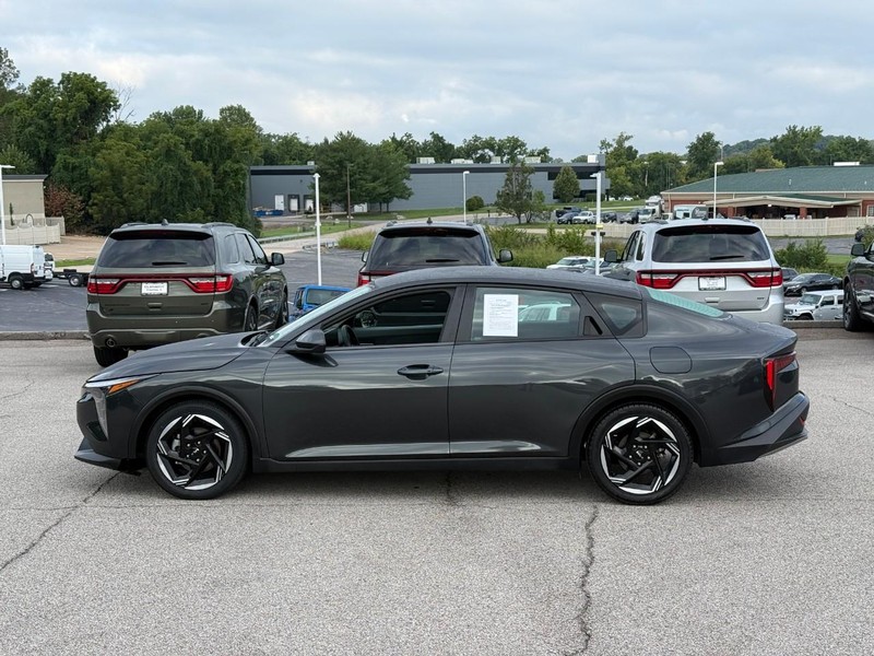 Kia K4 Vehicle Image 03