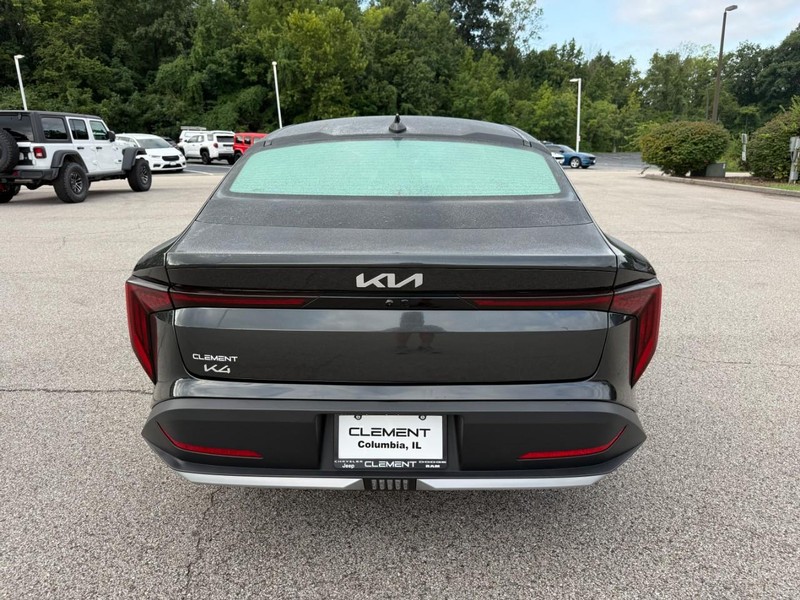 Kia K4 Vehicle Image 08