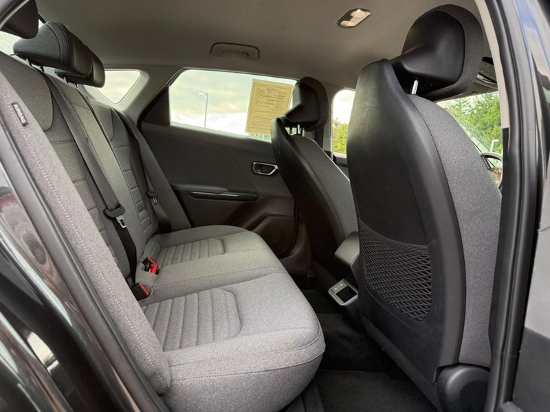 Kia K4 Vehicle Image 12
