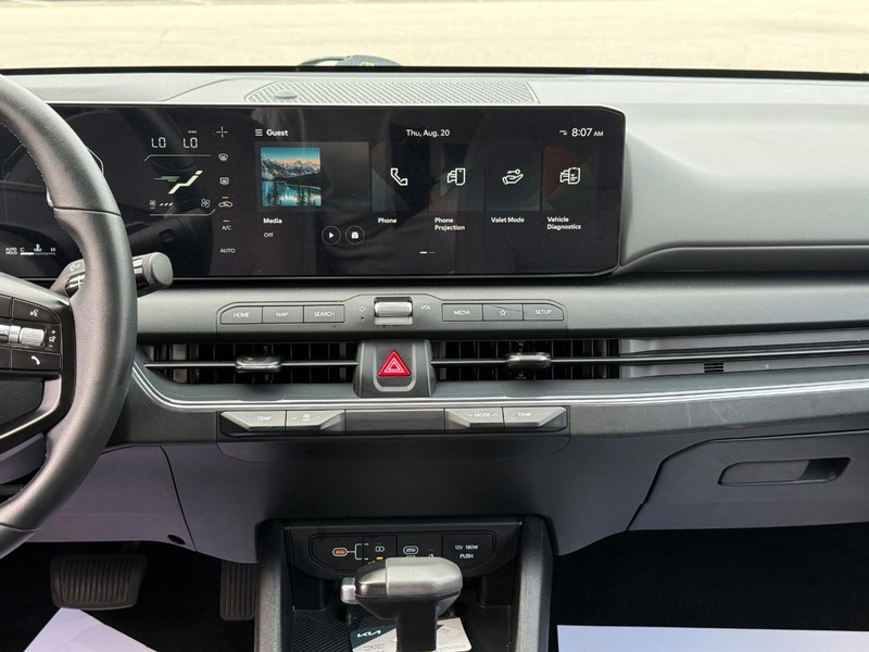 Kia K4 Vehicle Image 15