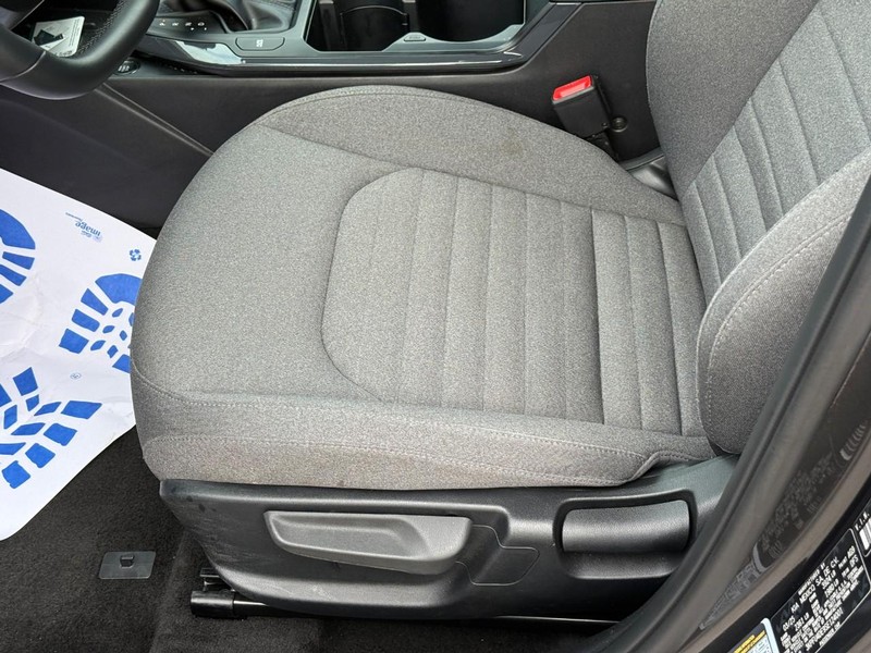 Kia K4 Vehicle Image 20