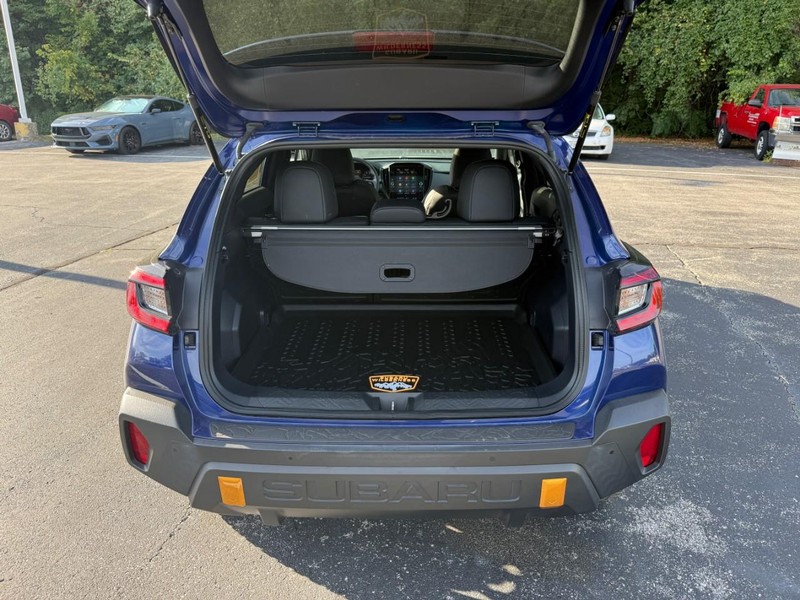 Subaru Crosstrek Vehicle Image 08