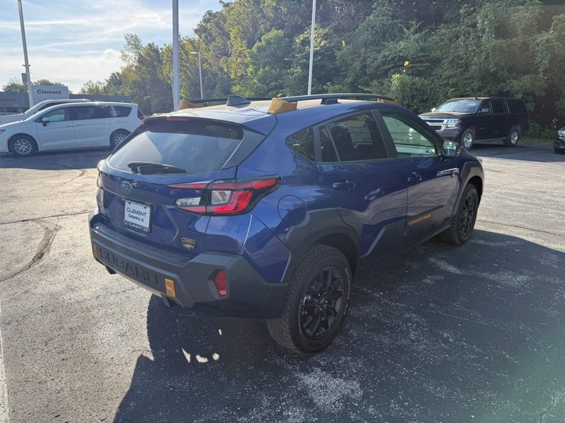 Subaru Crosstrek Vehicle Image 11