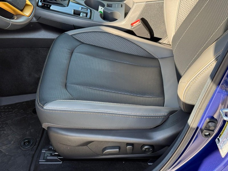 Subaru Crosstrek Vehicle Image 20