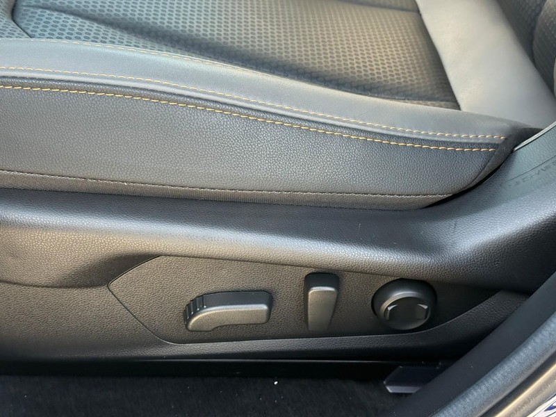 Subaru Crosstrek Vehicle Image 21