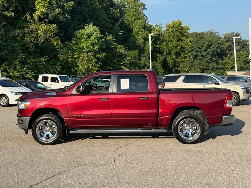 Ram 1500 Vehicle Full-screen Gallery Image 2