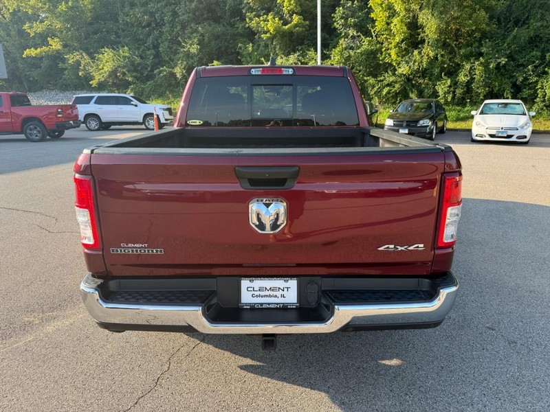Ram 1500 Vehicle Full-screen Gallery Image 6