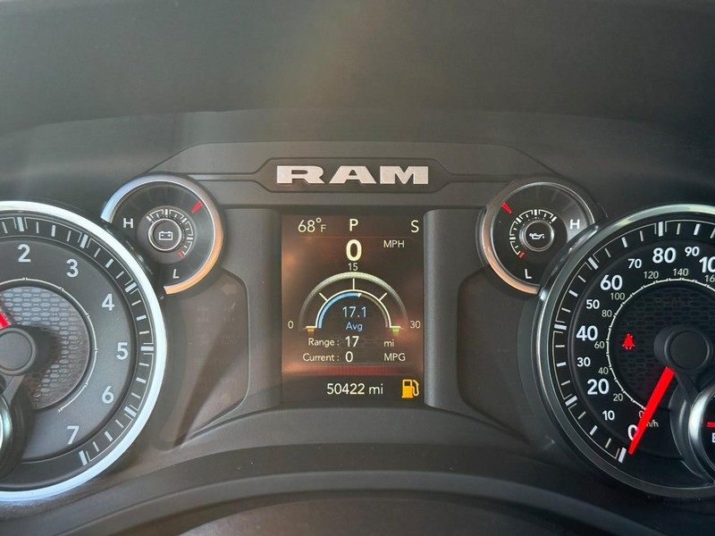 Ram 1500 Vehicle Full-screen Gallery Image 20