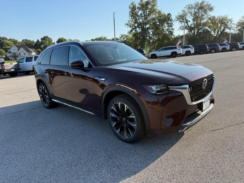 Mazda CX-90 PHEV Vehicle Image 12