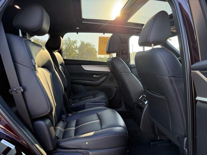Mazda CX-90 PHEV Vehicle Image 14