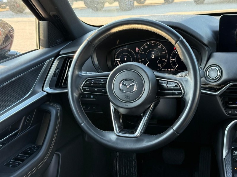 Mazda CX-90 PHEV Vehicle Image 17