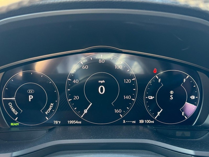 Mazda CX-90 PHEV Vehicle Image 25