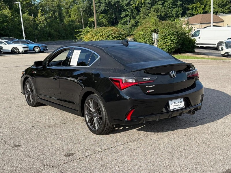 Acura ILX Vehicle Image 04