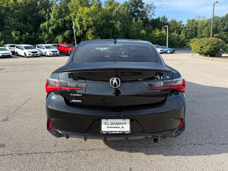 Acura ILX Vehicle Image 07