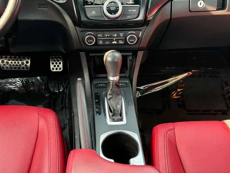 Acura ILX Vehicle Image 17