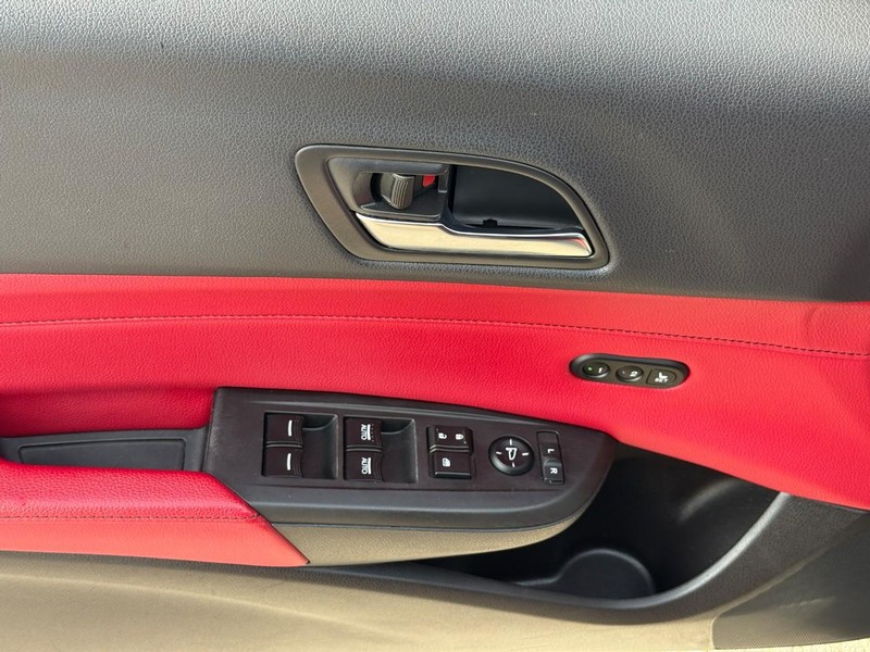 Acura ILX Vehicle Image 18