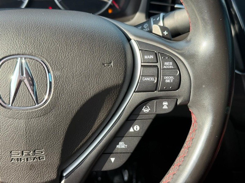 Acura ILX Vehicle Image 26