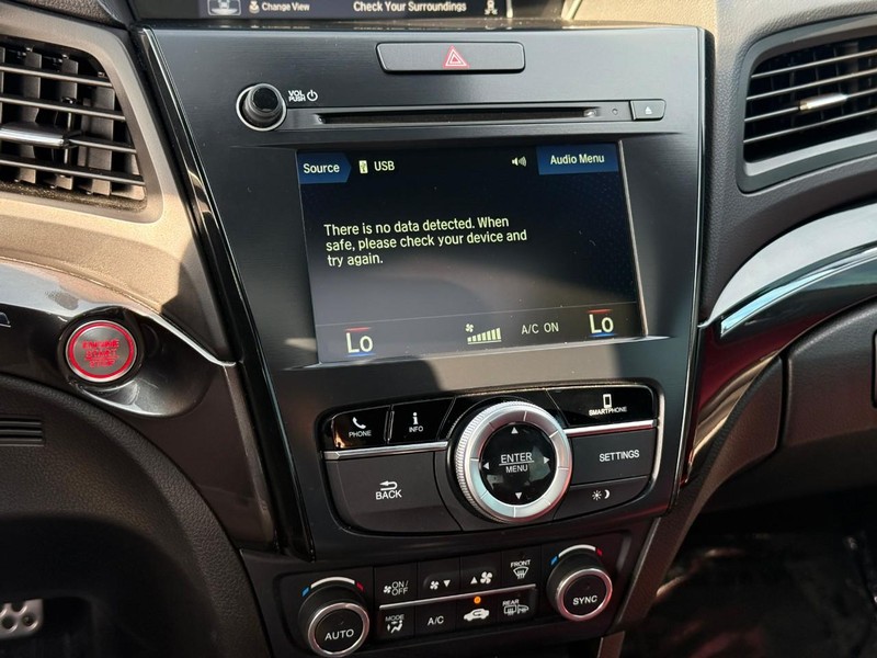 Acura ILX Vehicle Image 28