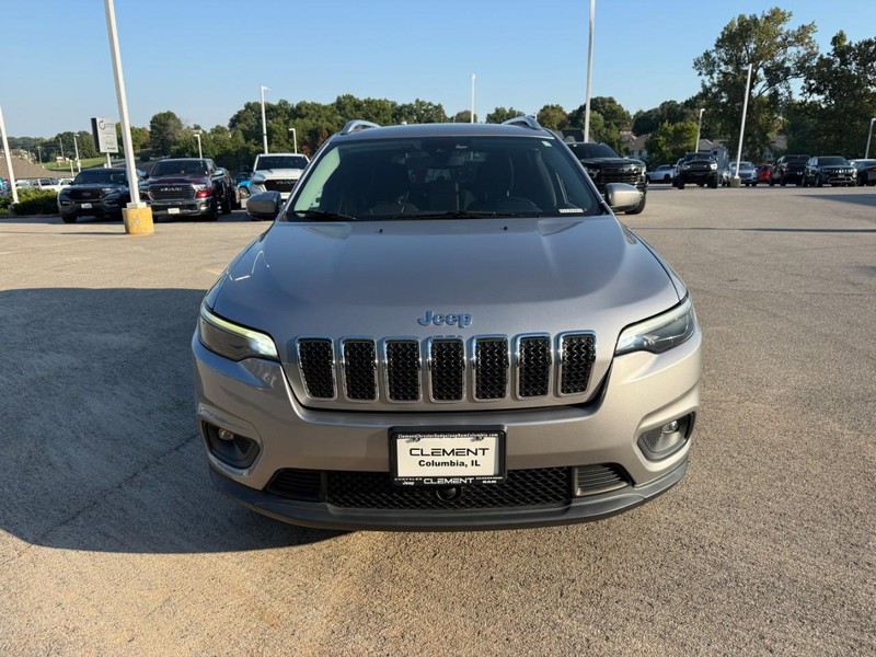 Jeep Cherokee Vehicle Full-screen Gallery Image 8