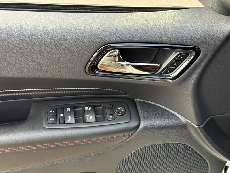 Dodge Durango Vehicle Image 18