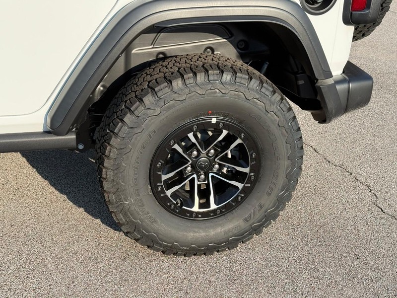 Jeep Wrangler Vehicle Image 05